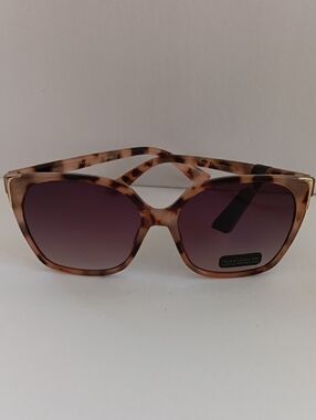 House of Harlow 1960 | Accessories | House Harlow Sunglasses  display picture 2